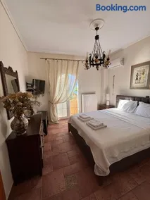 Sunset House - Image 5