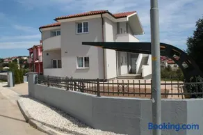 Vila Helena - Image 2