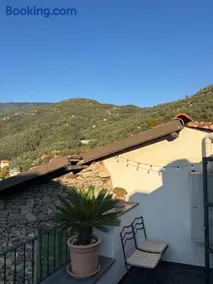 Iconic Italian Townhouse w Rooftop Terrace & Mountain View, Pigna - Image 1