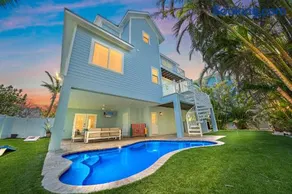 On Ocean Time - 5 Houses to Gulf, Pool by Anna Maria Life Vacation Rentals - Image 2