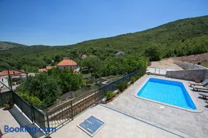 Holiday Villa Anna - Image 2