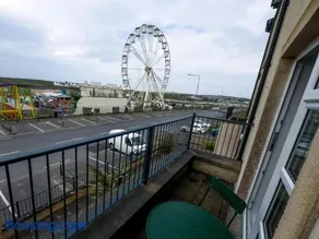 Luxury 2-Bedroom Apartment Overlooking the Beach with Private Balcony - Image 2