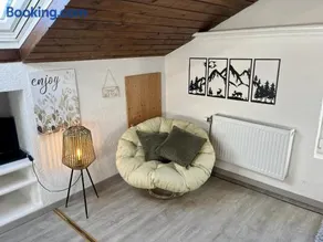 Gemütliches Dachgeschoss-Apartment mit Alpenblick - Image 2