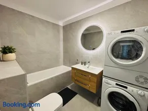 Luxury Loft Apartment - Private Hot Tub & Wellness - 10 Minutes from Bratislava - Image 3