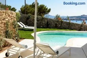 Charming Ibiza Villa with 4 Bedrooms, 1265 - Image 1