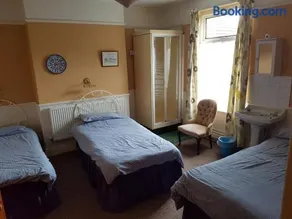 Brookfield Guesthouse - Image 4