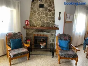 Los Robles - Image 3