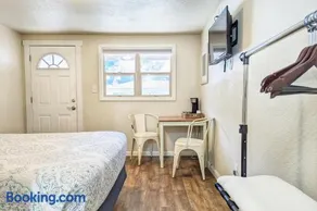 The Fountain Creek Inn of Manitou Springs - Image 5