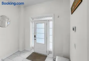 Modern Comfort in Clarington - Image 3