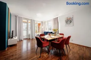 COZY&DELUX Family apartment 3 min from Metro - Image 4