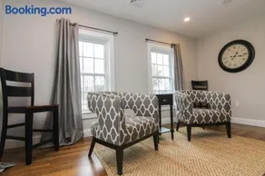 Two Bedroom with Lake View - Image 1