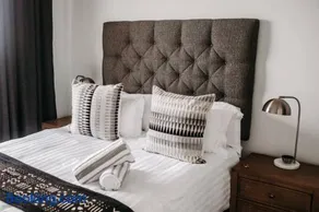 Luxury Apartment near the Airport with Sea View - Image 1