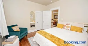 Cairo St Bungalow - Image 2