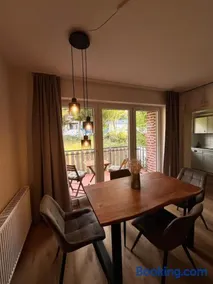 Mellies Apartments Balkon Hunde willkommen - Image 1