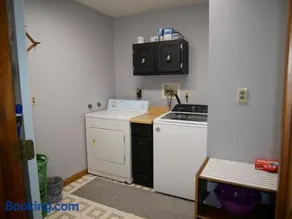 PineRidge Country Retreat with In ground Pool and Hot Tub - Image 3