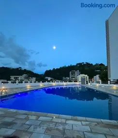 Apartamento Serra Negra no Centro com Piscina - Image 2