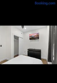Modern 2 bedroom 1 bath unit 2 Near Airport, Xfinity Arena and Eagles Stadium - Image 4