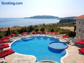 ApartHotel Belvedere Residence Becici Budva - Image 2