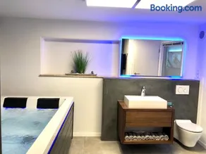 Luxus Spa auf tollem Anwesen - Image 1