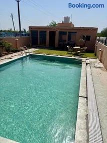 The Nawab's Farmhouse - Pool & Party Farm Stay - Image 4