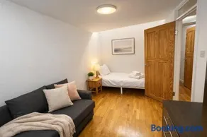 Entire Home near Kings Cross and Euston - Image 2