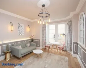 Alma Apartments In A Perfect Location - Image 1