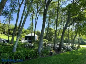 Luxury Yurt at Seaside Farm in Friendship - Image 2