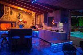 ΒΙΛΛΑ ΤΟ ΠΕΤΡΙΝΟ stone bild villa full equipment - Image 4