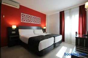 Hotel Venecia - Image 2