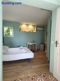 Villa de Maitre au sein d'un magnifique domaine - Image 2
