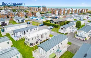 Your Ultimate Holiday Rental at Pevensey Bay - Image 2