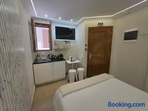 LUM Luxury Studios - Image 2