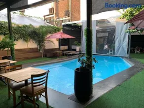 Modern suite at Maboneng with Wi-Fi & SmartTV - Image 3
