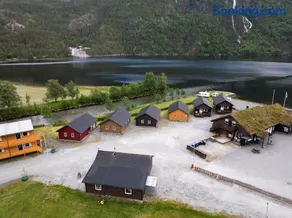 Family Cabins - Image 3