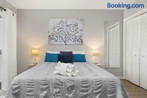 Stay at Cypress Cottage - Image 4