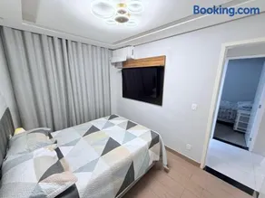 Apartamento reformado, confortável e perto de tudo - Image 3