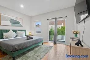 Spacious 4BED 3BA Apt with Garage Near NYC and MetLife Stadium close to PATH ready for FIFA - Image 4