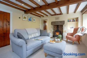 Rosechurch Cottage - Image 2
