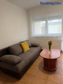 Yellow Sun Apartman - Image 3