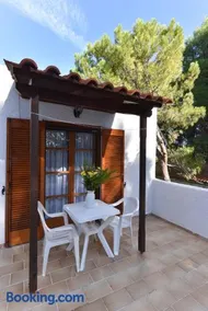 Eretria Park Studios - Image 1