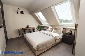 B&B Smalle Ee Kleasterpleats - Image 3