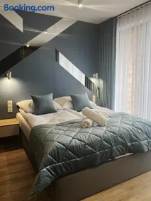Apartament AMSTERDAM w centrum z prywatnym zadaszonym parkingiem - IZBY PODHALAŃSKIE - Image 1