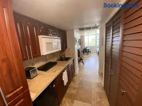 Beachfront condo in Miami! - Image 2
