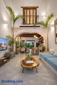 Casa Coco 1680 Colonial & Art House In Old City - Pool - Jasussi - View - Image 3