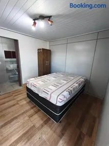 Quatro com suite e cozinha - Image 4
