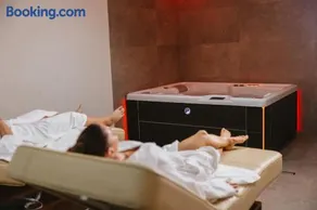 Planet Urban Apartment & SPA - Image 3