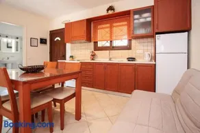 Angelique Apartments - Image 4