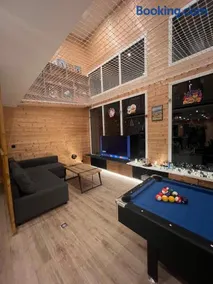 Loft-chalet 12 pers - Billiards - Cinéma - 10 min ski - Image 1