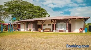 Hotel El Rancho - Image 2