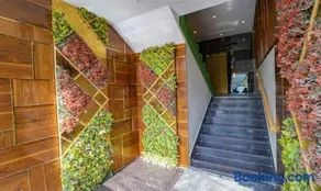 Hotel California Heights - Image 2